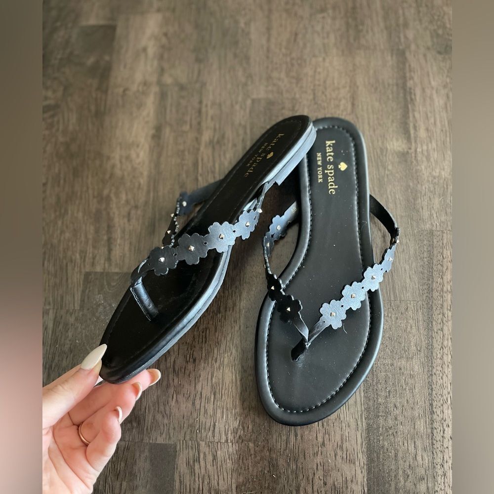 Kate Spade New York‎ leather sandals size 8 black studded